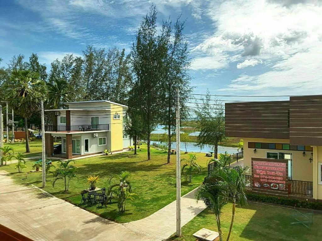 Hadthong Resort Pak Phayun Bagian luar foto